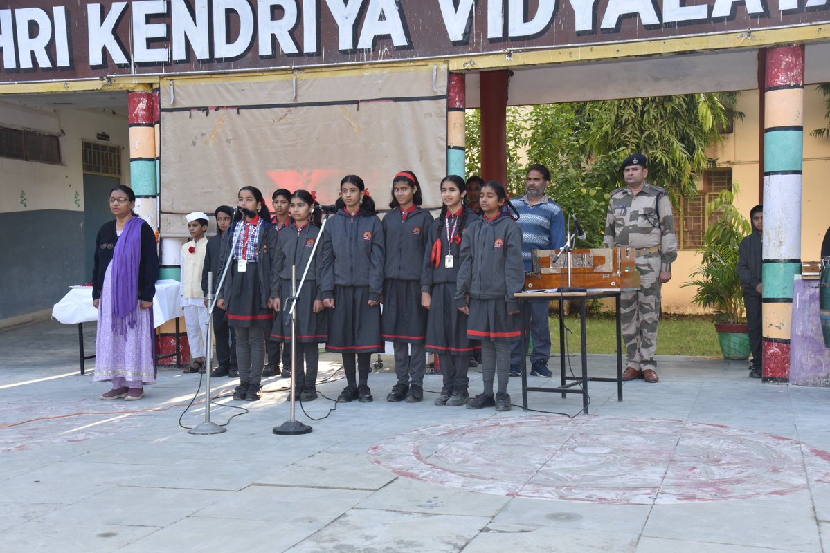CISFTraining's tweet image. 🇮🇳 Celebration of Vande Mataram at KV School, Deoli!

KV School, Deoli celebrated Vande Mataram with great enthusiasm, joined by the staff of CISF RTC Deoli.

#VandeMataram #KendriyaVidyalaya #Deoli #CISF #RTCDeboli #Patriotism #CulturalProgram #NationFirst 🇮🇳 @CISFHQrs