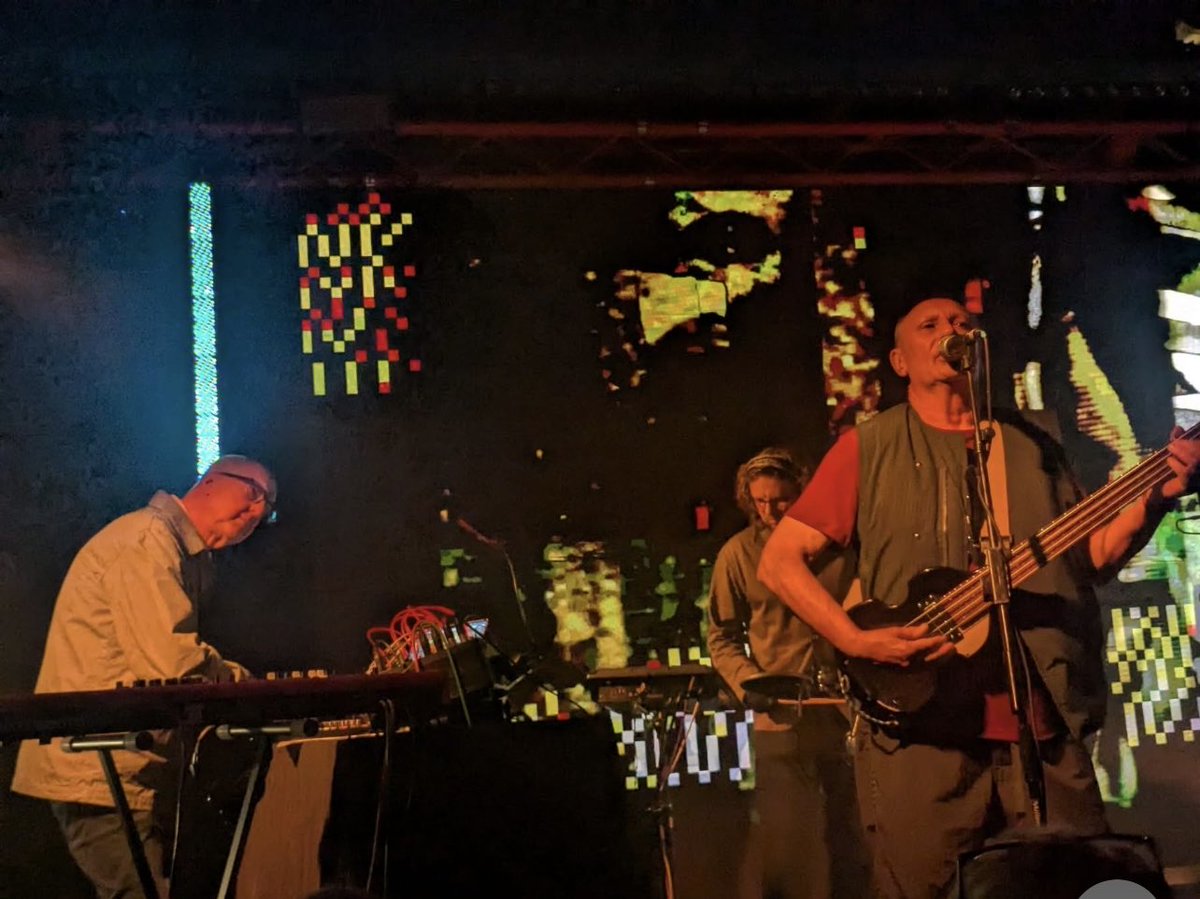 Parallel_Uni's tweet image. Cabaret Voltaire in Birmingham 
Where do I begin? 
One of, if not the most sonically &amp;amp; visually incredible gigs I’ve ever witnessed
The Uk pioneers &amp;amp; masters of electronic music showing us how it’s done 
Pictures not my own 🎶💯🎹❤️