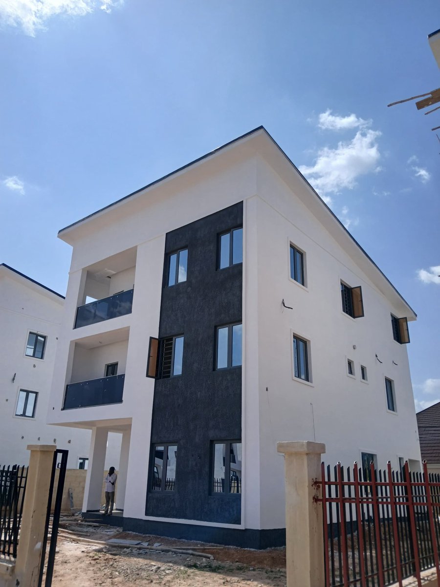 CopenGroup's tweet image. Every angle tells the same story... purposeful design, lasting structure, and quiet elegance.
Jedidiah Premium, developed by Copen, stands as a masterpiece in Centenary City, Enugu.

The best time to invest is now!

Copen: Building #Lives and #Structures