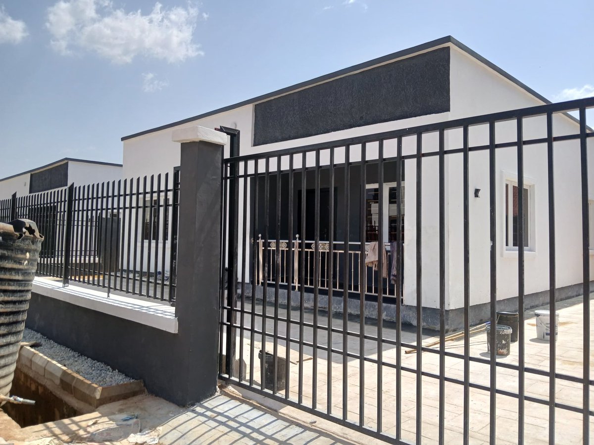 CopenGroup's tweet image. Every angle tells the same story... purposeful design, lasting structure, and quiet elegance.
Jedidiah Premium, developed by Copen, stands as a masterpiece in Centenary City, Enugu.

The best time to invest is now!

Copen: Building #Lives and #Structures