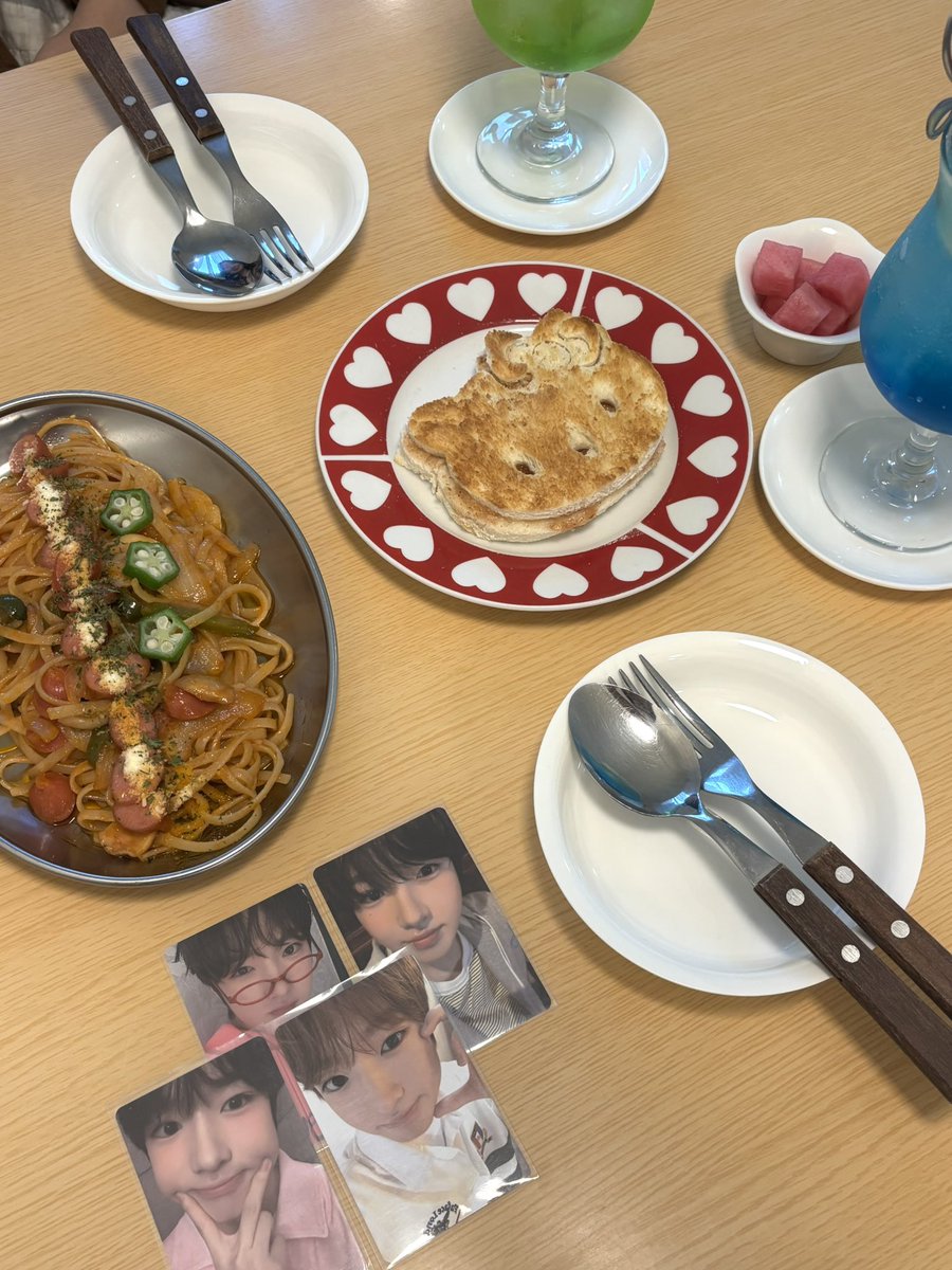 sakubbiyu's tweet photo. 미소녀와 행궁동 데이트💕
윗얘가득 수다가득이였던 하루..
다음에 또 여놀하자☆ 

@_mari0o_ https://t.co/Xhnc2tKgev