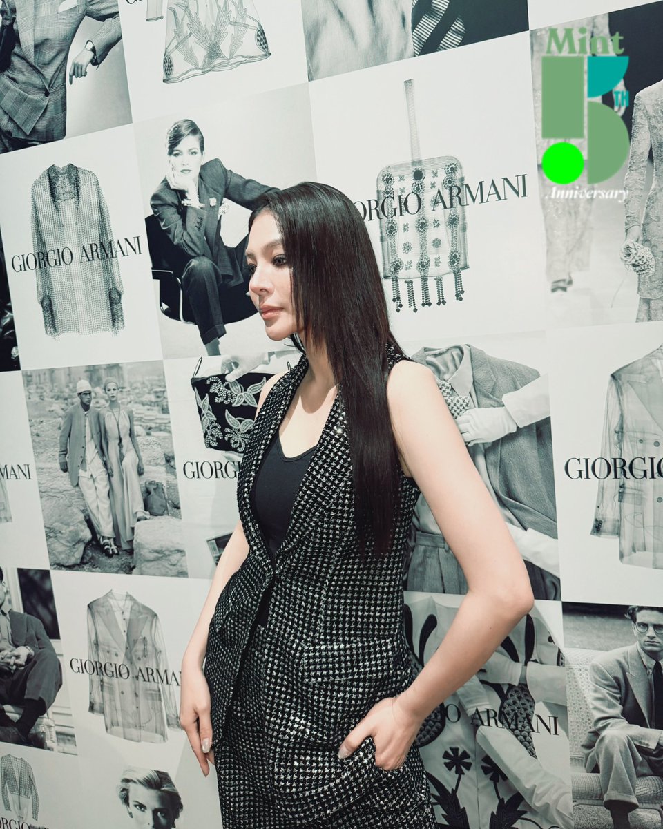mintmag_th's tweet photo. สวยกล้องแตก! #MintReports สแนปลุคสวยของสาว #ฝ้ายพีรญา มาร่วมงานฉลองการเปิดตัวบูติกแห่งใหม่ ผ่านนิทรรศการสุดเอ็กซ์คลูซีฟ ARMANI/Archivio ในวันนี้ ณ The Glass House ปาร์ค นายเลิศ กรุงเทพฯ 💚

FAYE SHINE IN ARMANI

#GiorgioArmanixFaye
#FayePeraya 
#GiorgioArmani
#GiorgioArmaniBangkok
#ArmaniArchivio
#MintMagTH