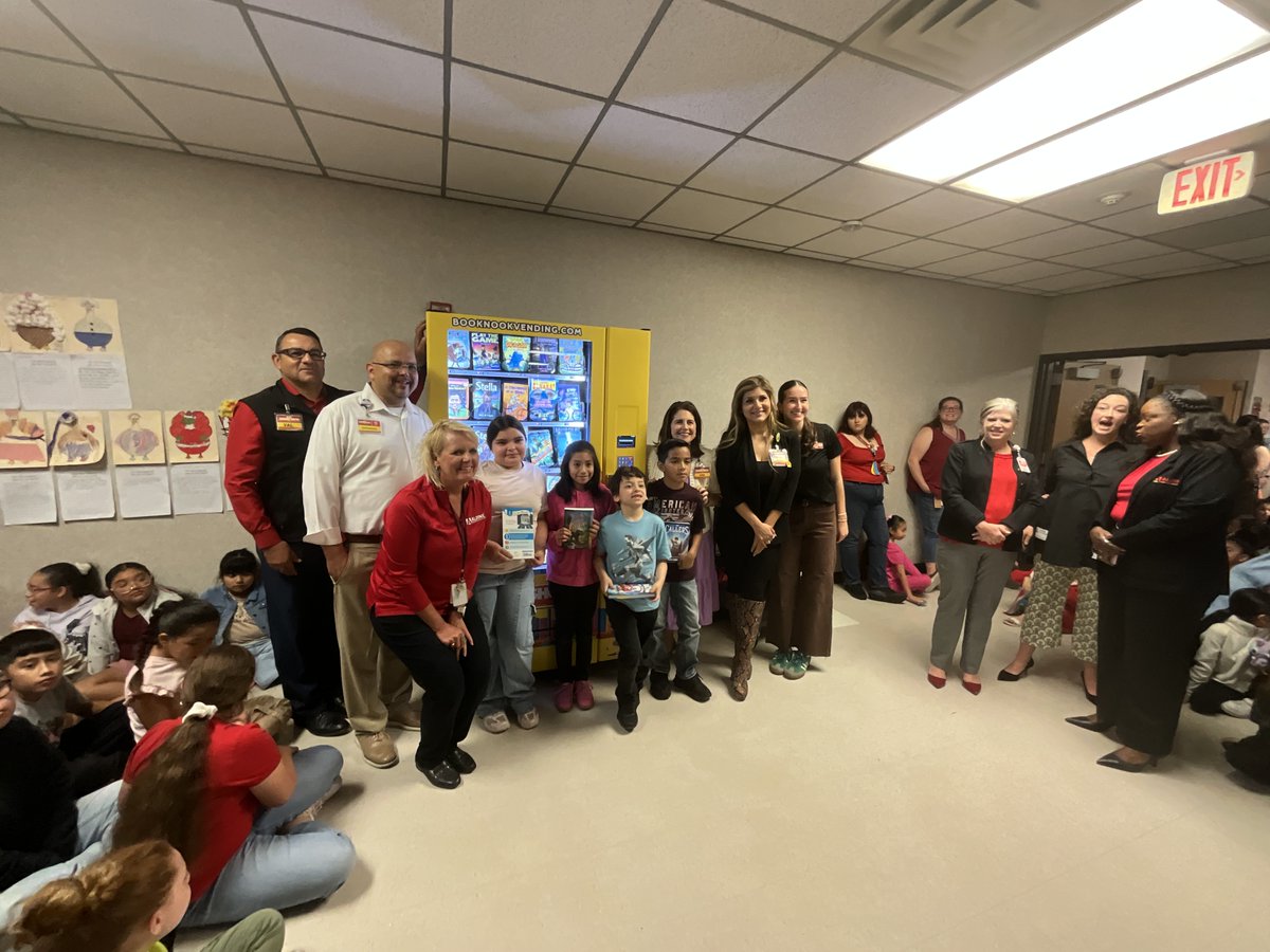 A huge Thank you to <a href="/JoeVsSmartShop/">Joe V's Smart Shop</a> for the gift of a wonderful Book Nook to our Bussey Bears! Thank you for helping our students grow their love of reading! #aldinestory <a href="/maty_orozco/">Dr. Matilda “Maty” Orozco</a> <a href="/drgoffney/">Dr. LaTonya M. Goffney</a> <a href="/DrFavy/">DrFavyCantu</a> <a href="/JVillarrealAISD/">Javier Villarreal, Ed.D.</a>