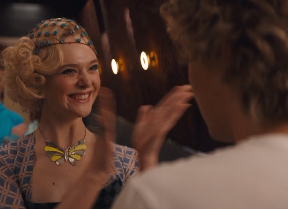 10 years ago we said goodbye to Hayffie and now we have a glimpse of Haymitch and Effie meeting for the very first time…. I NEED A DAY