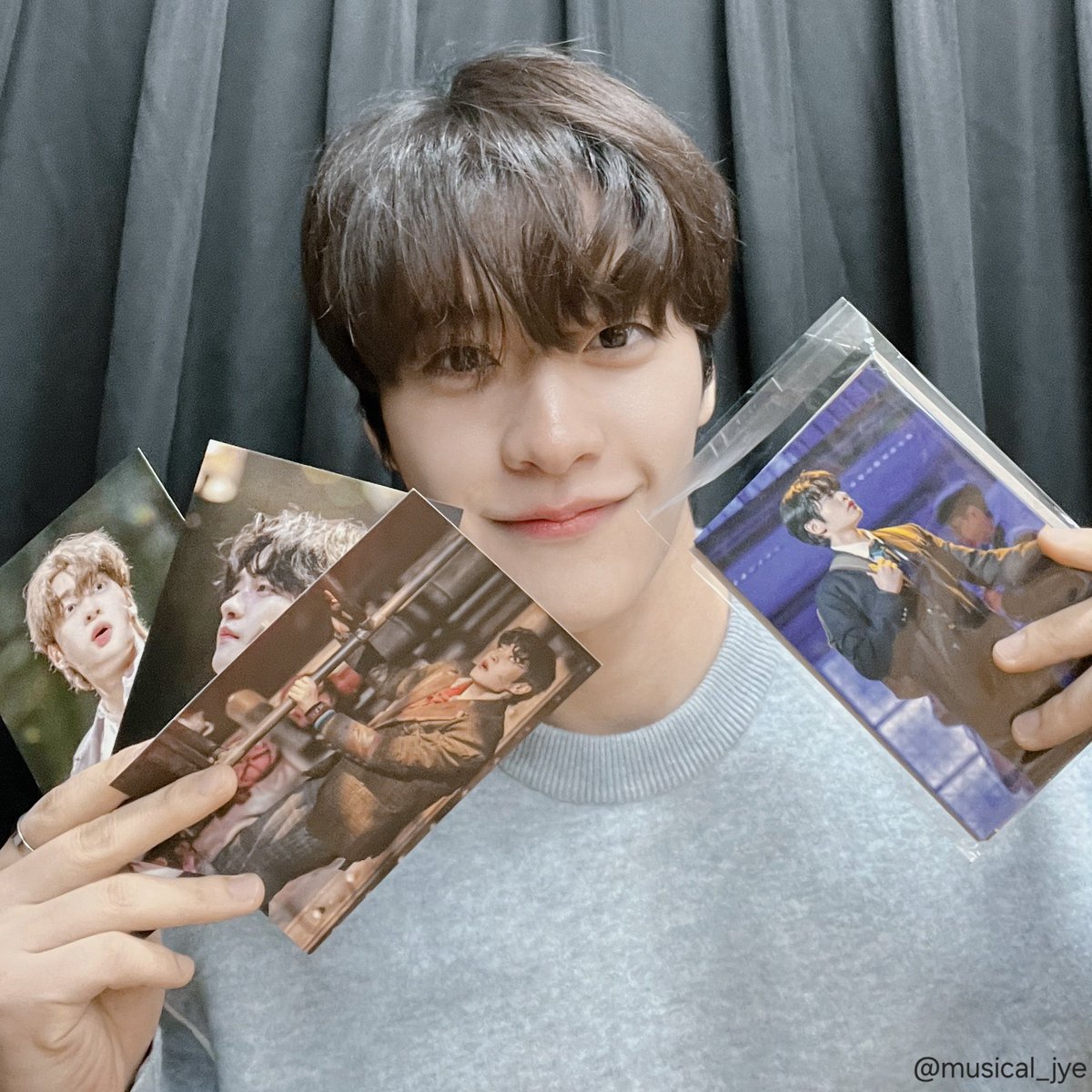 추가로 보내준 기범그나시오 셀카도 투척💜