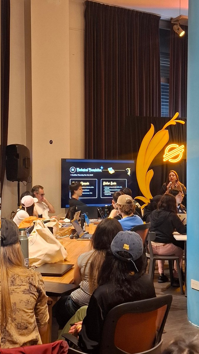 soylaloreto's tweet image. Desde muy temprano estamos con  el #stellarhack. Modo tiburona, activo.

@BuildOnStellar @TheBAFNetwork @buendiabuilders