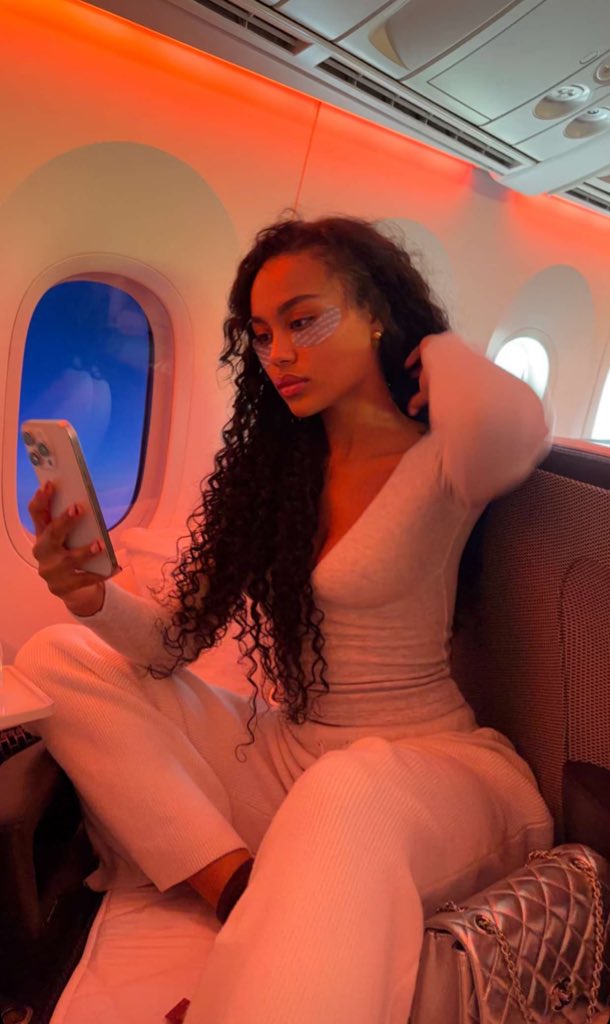 DramaDotCom (@chateauchat_) on Twitter photo 