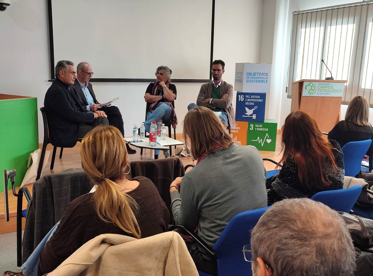 Los Objetivos de Desarrollo Sostenible a debate en #Algeciras

Noticia completa👇
campustecnologicoalgeciras.es/los-objetivos-…