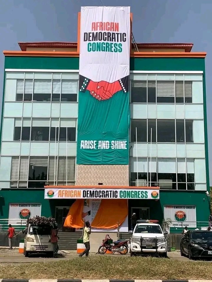 One is completely close and a brand new is open.
Incase you miss road Ademola Is the road.