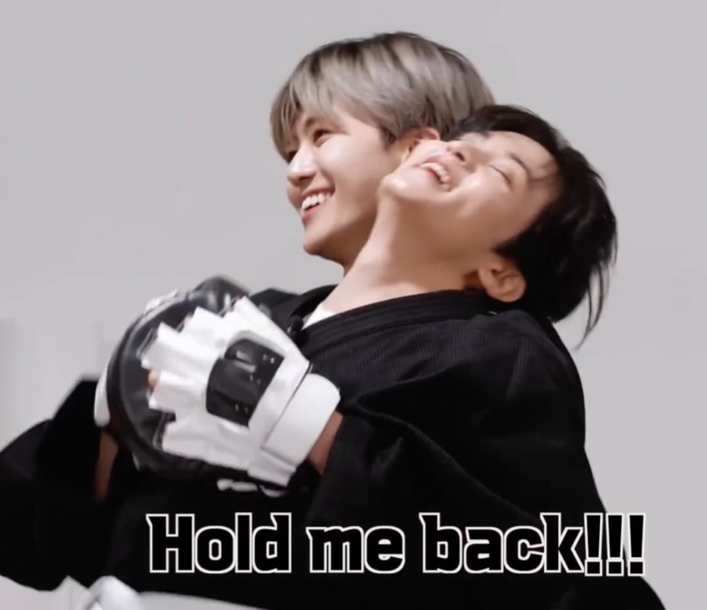 pximaie's tweet image. อัยพวกคนโสดไม่มีวันเข้าใจความรู้สึกนี้หรอก ใช้หน้าที่การงานในทางที่ชอบ(เขา) อ่ะ