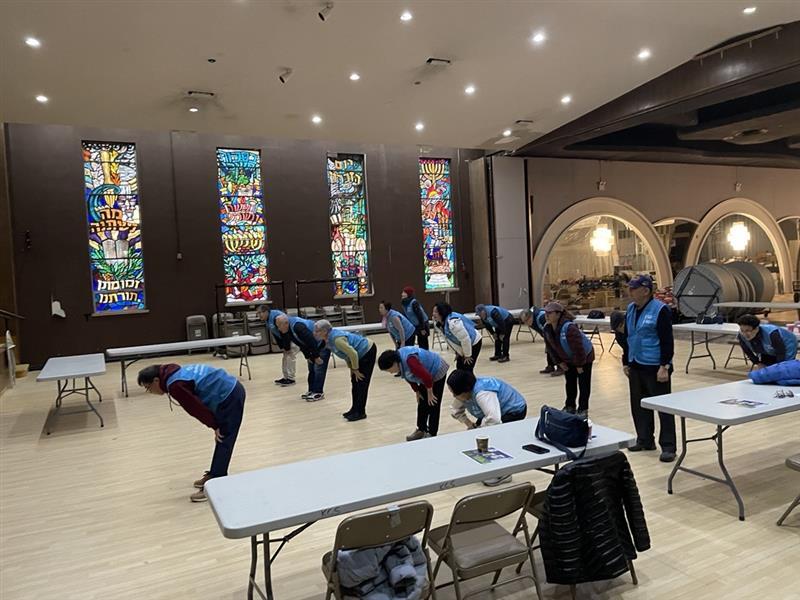 kcsnewyork's tweet image. Rain won’t stop us! 

Today, we planned to visit Alley Pond Park for a community clean-up and a walk, but due to the rain, we switched plans and enjoyed a great indoor exercise session at KCS instead. 
#RainyDayPlan #CommunityActivity #IndoorExercise #StayActive #CommunityHealth