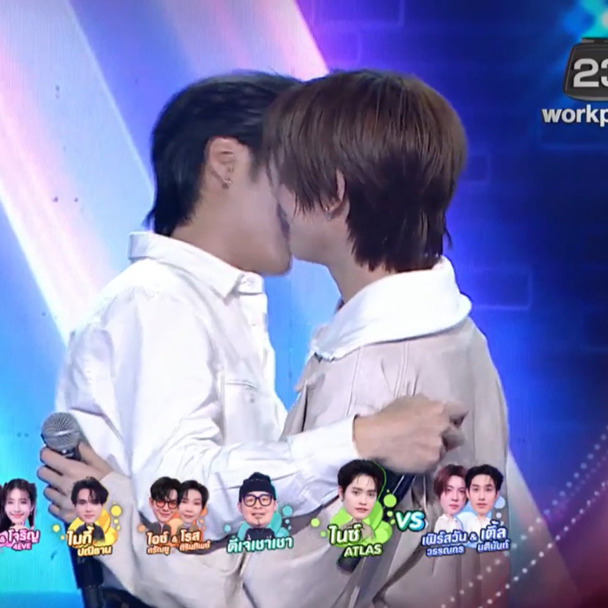 1stmunchk's tweet image. ปรึกษากัน มุมกล้องอันตรายมาก 😳

TLEFIRSTONE THE WALL SONG
#ร้องข้ามกำแพงxเติ้ลเฟิร์สวัน