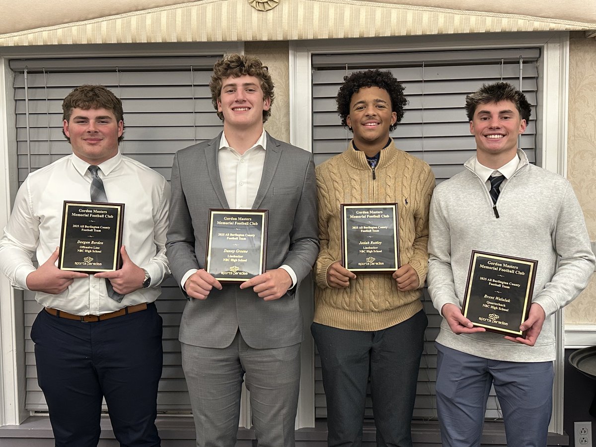 Huge shout out to <a href="/gordonmasters/">GordonMasters BCFC</a> for honoring all of our All-County players last night.  Tremendous event for a tremendous group of young men! 
<a href="/brent_walulak/">Brent Walulak</a> <a href="/Jruttley5/">Josiah Ruttley</a> <a href="/DannyGreene44/">Danny Greene</a> <a href="/DeeganBorden/">Deegan Borden</a>