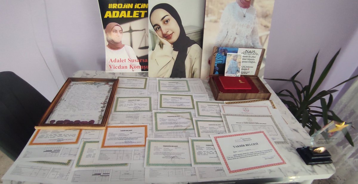 Kardeşimin eğitim hayatı boyunca almış olduğu takdir teşekkür belgeleri.
Böylesine başarılı bir kızın intihar   ettiğini nasıl söyleyebildiniz!
Birilerini korumaya çalıştıkları net bir şekilde ortaya çıkmıştır.
#RojinİçinAdalet