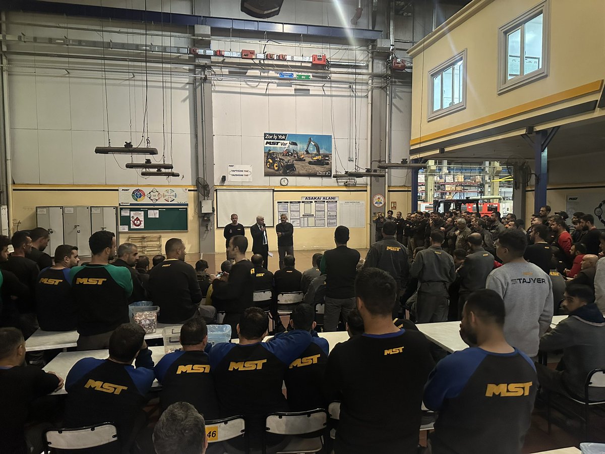 Liderimiz Emekçinin Umudu Yol Göstericimiz Genel Başkanımız Uysal Altundağ beyfendinin Katkılarıyla ASKO SINAİ Şirketine Bağlı MST İş Makinaları,Başak Traktör İşyerlerinde çalışan Üyelerimizi İlgilendiren 2025/2027 Yıllarını Kapsayan TİS Görüşmeleri Kazanımlar İle Sonuçlanmıştır