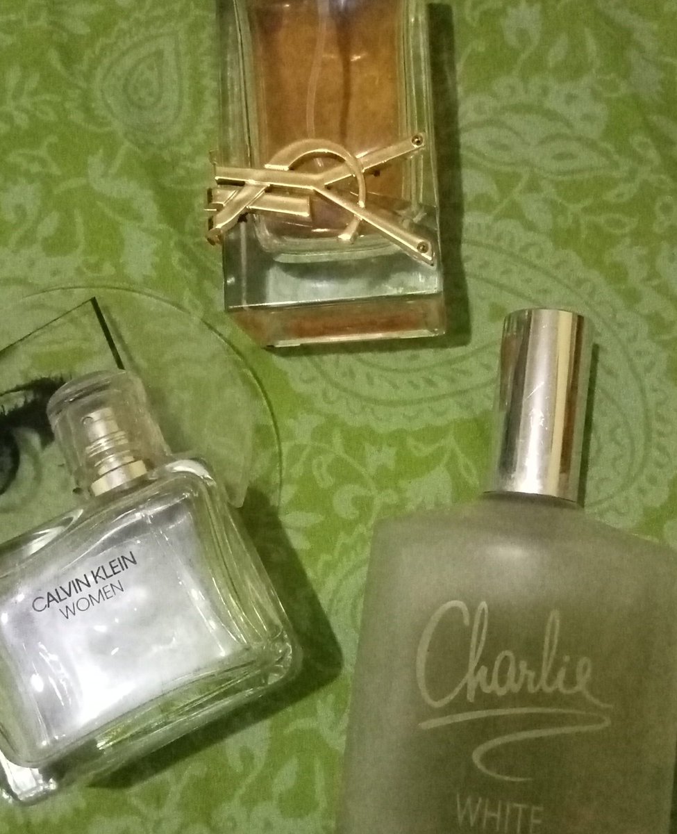 doubleuwai's tweet photo. CK, YSL, Revlon.  Langsung duit abis 🗿 https://t.co/SMJy1EfVEm