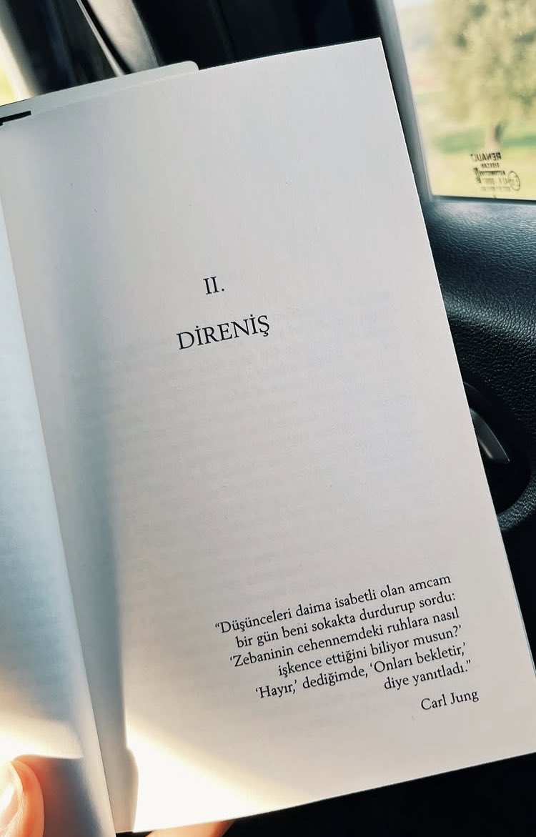 📕