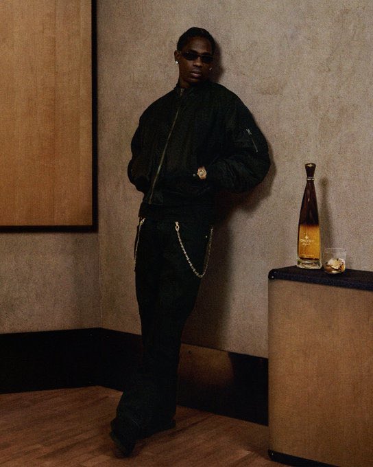 Ovrnundr's tweet image. Travis Scott x Cactus Jack x Cincoro Tequila (2025) 🌵🥃

Handpicked by Travis Scott and Michael Jordan, made with a batch of añejo tequila

- Limited edition bottles ($150)