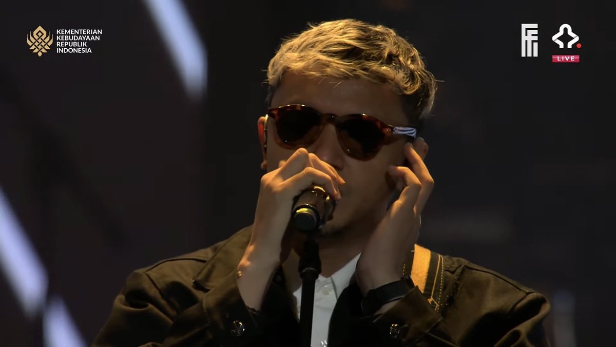 Barasuara performing ‘Terbuang Dalam Waktu’ at the #FFI2025.