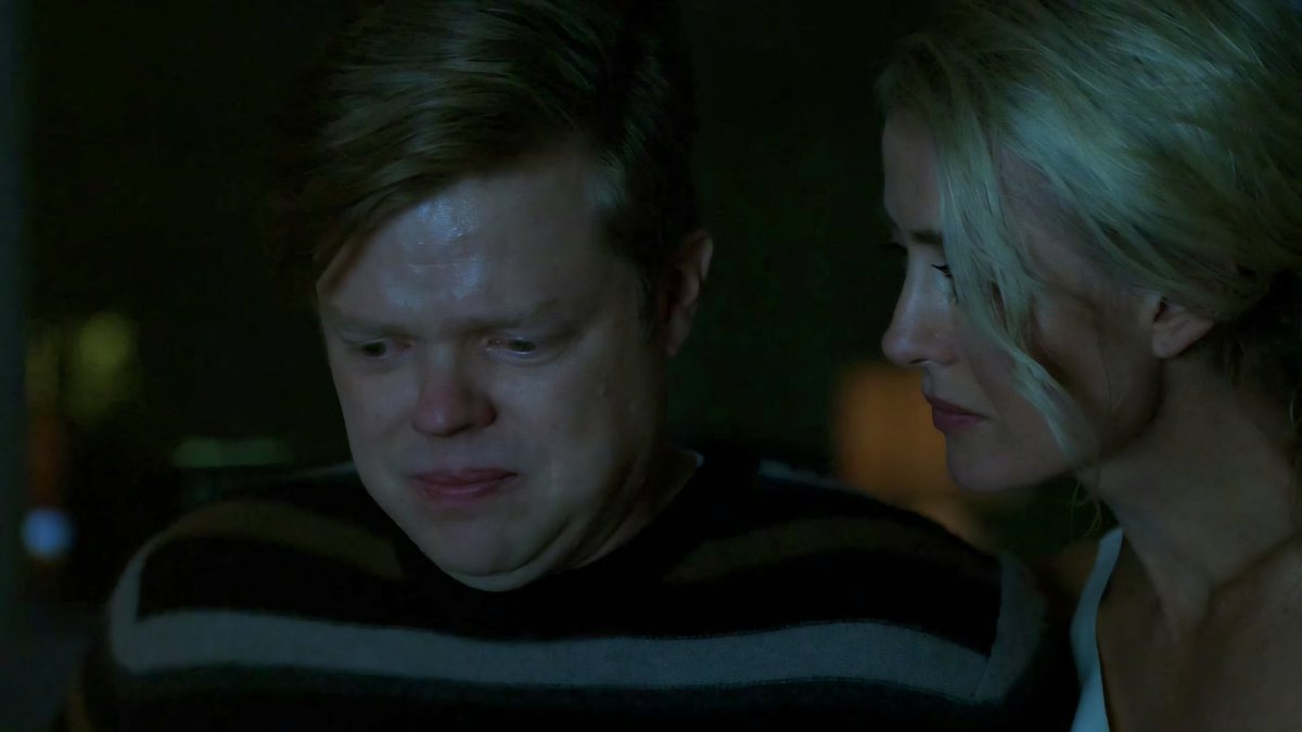 Scarlet39402's tweet image. &quot;Whatever happened to Matt, it&apos;s not your fault.&quot;
&quot;You know you didn&apos;t do a goddamn thing and it&apos;s gonna keep eating you.&quot;
#MattMurdock #FoggyNelson #MattFoggy #Daredevil #DaredevilBornAgain