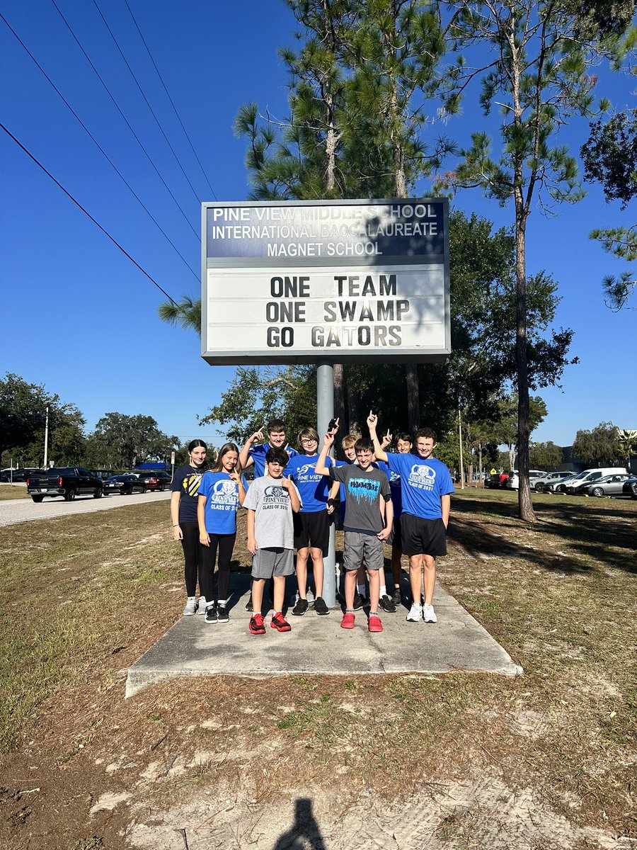 Dan_Goodspeed's tweet image. Thank you for the message Pine View Elementary and Pine View Middle. #community @PascoCountyFB @pascoschools @LOLHSTDClub @LOLHSathletics
