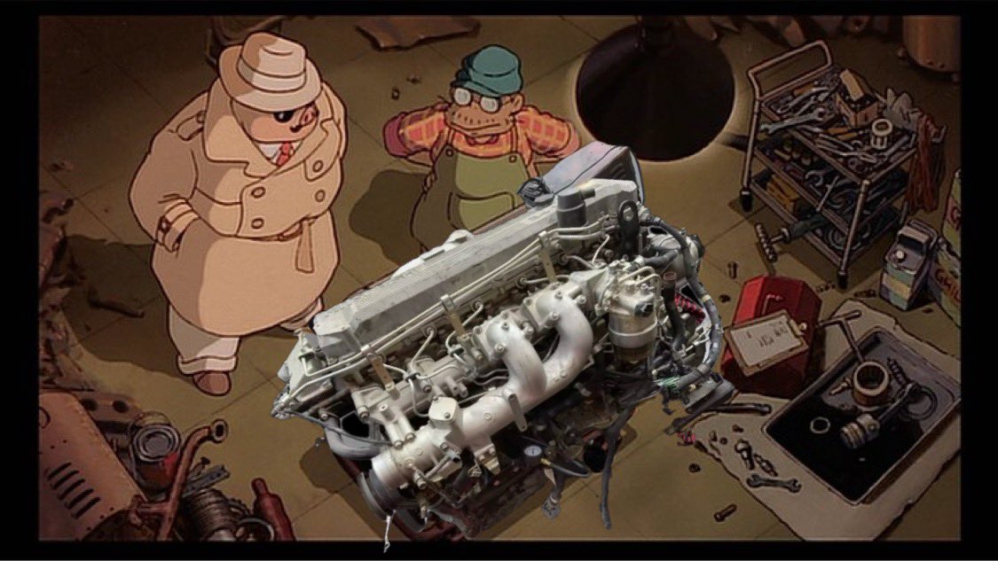 denkuma12's tweet image. おやじ「どうだい」

ポルコ「こりゃあ6M70じゃねえか」

おやじ「出所は聞くな、オイルが空のまま走って一度は止まって焼き付いたかと思われたがそのままエンジンオイル入れただけで復活してその後1年間何事もなく使われ続けたエンジンだ」