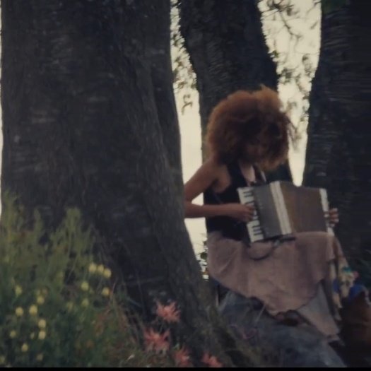 Revslie's tweet image. the scene isn&apos;t fully accurate outfit wise ig but she&apos;s real!!!!