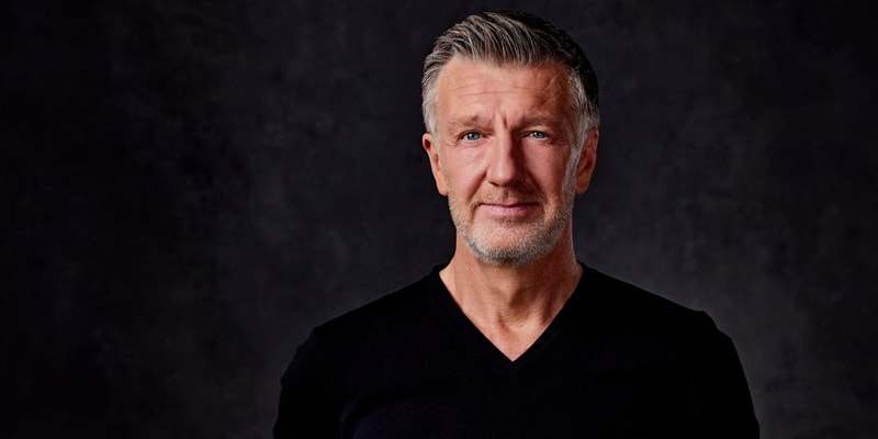 ToolsHero's tweet image. ✨ From radio host to mindset mentor.
Discover the inspiring journey of Michael Pilarczyk 💡
👉 toolshero.com/toolsheroes/mi…

#Toolshero #MichaelPilarczyk #Mindset #Inspiration #PersonalGrowth