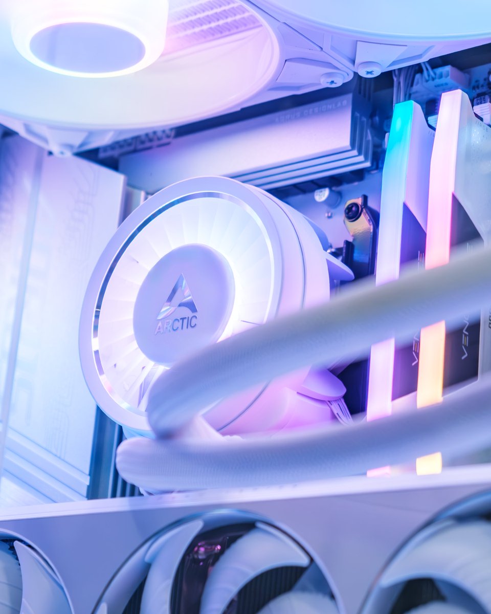 🟢 Builds like this are why the HAVN HS 420 stands out.

A Ryzen 9 9950X3D paired with an RTX 5080 delivers high‑refresh gaming and creator performance in one system without compromise.

Smooth performance when multitasking, rendering creative projects, or pushing high frame