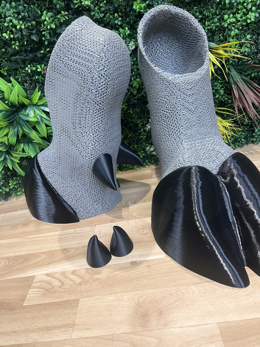 Boots are in! The horse (smooth front) hoof is soon to follow :) All boots come as a pair, and in four sizes or the option of full custom built sizing
