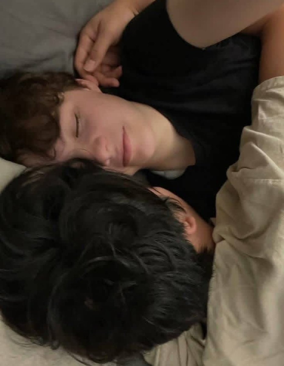 coupleofdudess's tweet image. 