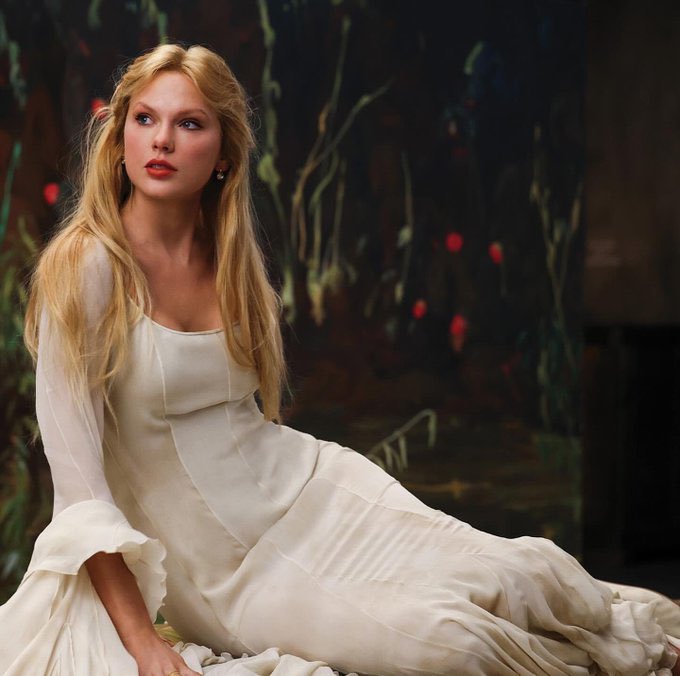 “The Fate of Ophelia” by Taylor Swift becomes the fastest song this year to surpass 500 MILLION streams on Spotify (49 days).