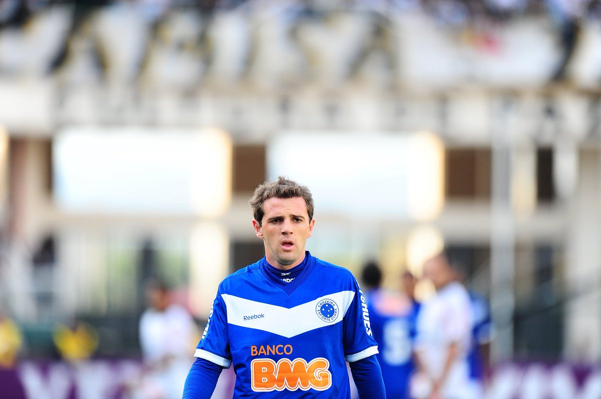 Sempre acompanhando e apoiando de longe! Vamos cabuloso! 💙