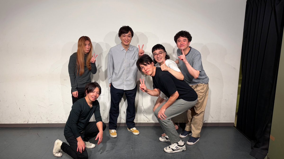 どんぐり兄弟寄席、
どんぐり兄弟とスリーマン
お越しいただいた皆様、
出演いただいた皆様まことにありがとうございました〜🙇‍♂️
出演者の皆様
CITYのお2人、東山、友田オレ、無尽蔵、ナユタ、あなたとネ
ザ・ギースさん、カナメストーン
皆さん面白すぎました
2公演目、ネタ順間違えたかな😹