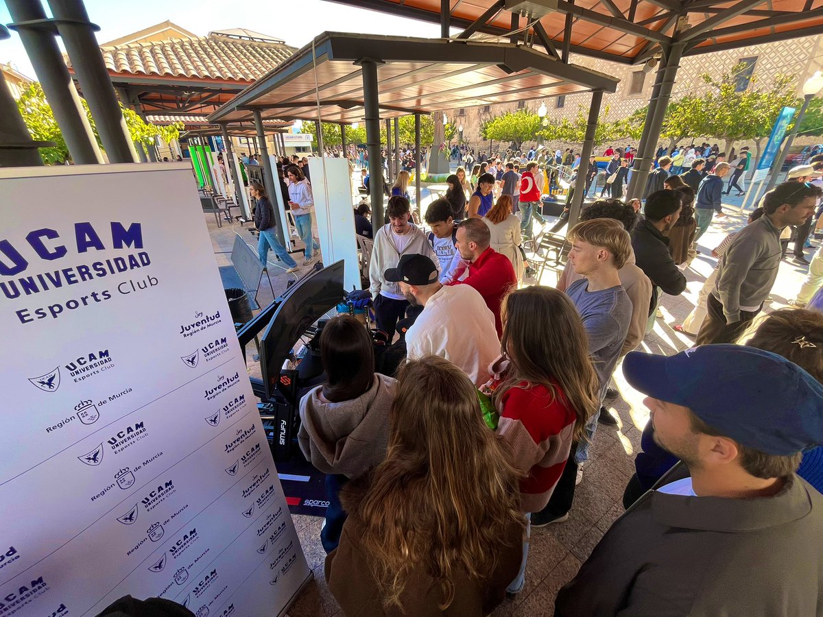 UCAM_esports's tweet photo. Damos por finalizadas nuestras actividades en la bienvenida universitaria.
¡Muchas gracias a todos los que nos han acompañado!. #HolaUCAM #HelloUCAM https://t.co/bGhWYln3pu