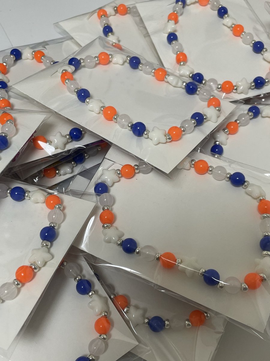 wodms__19's tweet image. 우즈 막콘 (11/30) 나눔하려고 해여😆
아주 열심히 준비중이랍니다!!

•수량 : 약 50개 정도!!

❤️‍🩹나눔 위치는 당일날 알려드릴게요!! 
원하시는 분들은 디엠주시면 미리 빼놓을게요!!많이 찾아와 주세여🧡💙