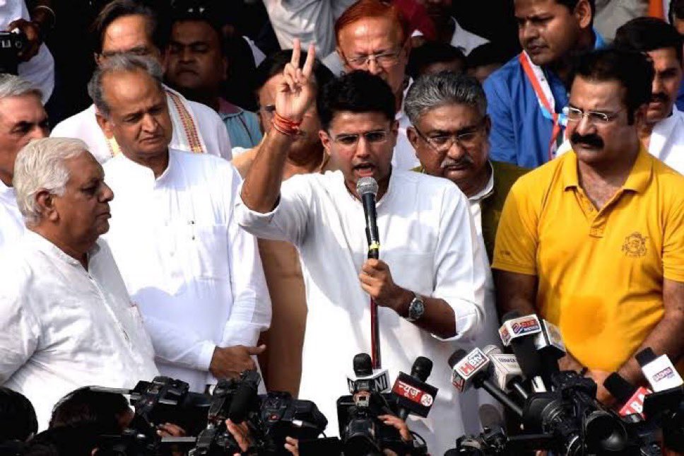 AjeetMeena0113's tweet image. इस बंदे में बीजेपी को 30 सीटों पर समेटने की ताकत है। @SachinPilot