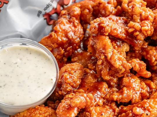 jethrosbbqdsm's tweet photo. Boneless Thursday is here! Bubba's Boneless Wings just $8 per pound. ๐ฅ
#ThursdaySpecial #BonelessWings https://t.co/GwepRbumIl