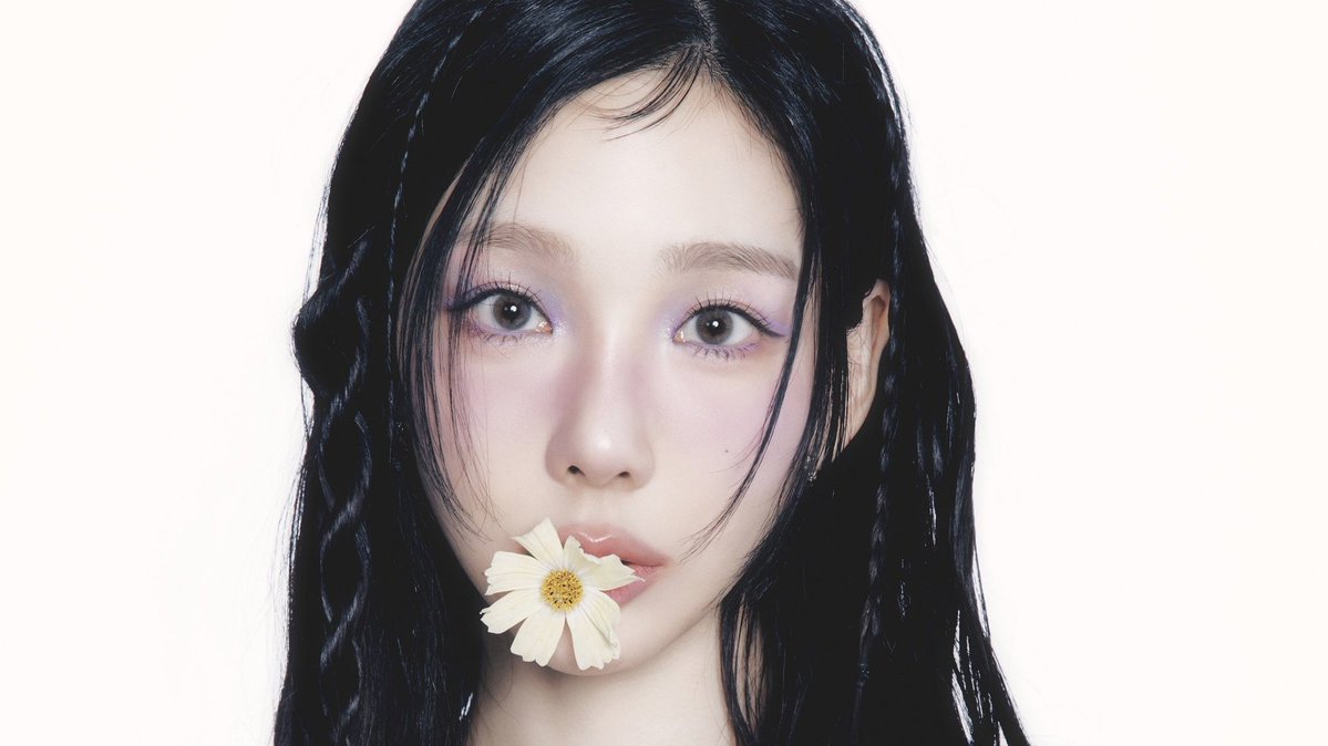 ktysource's tweet image. how pretty she is....