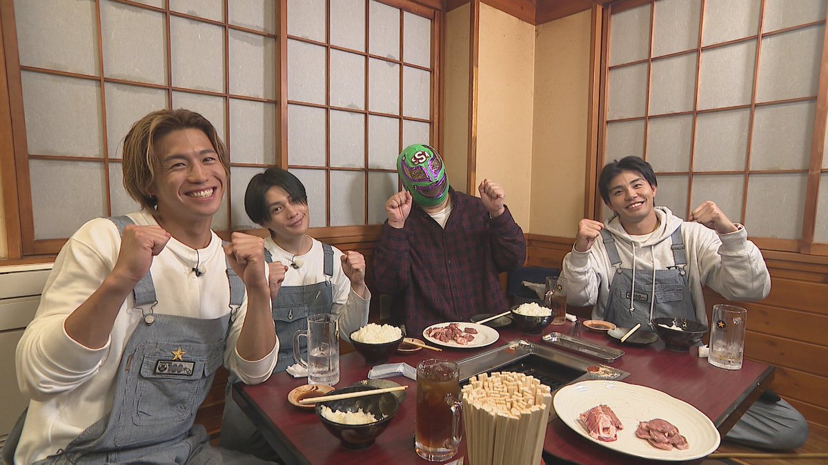 【スーパーササダンゴパパ】 スーパーササダンゴパパ】 覆面レスラー、父の後継ぎプラモ開発 家業の