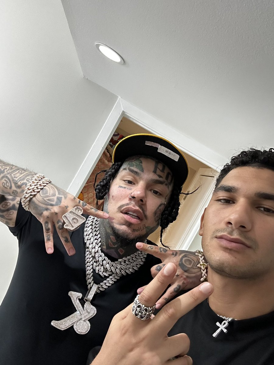 Atitty's tweet image. Gm Friends 🖤