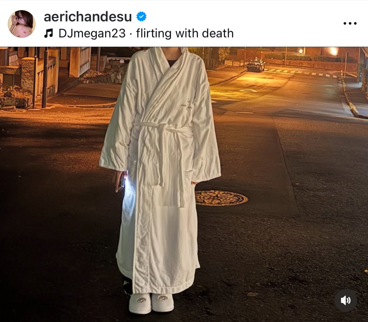 giselle wearing bathrobe in the middle of the street £?#!@