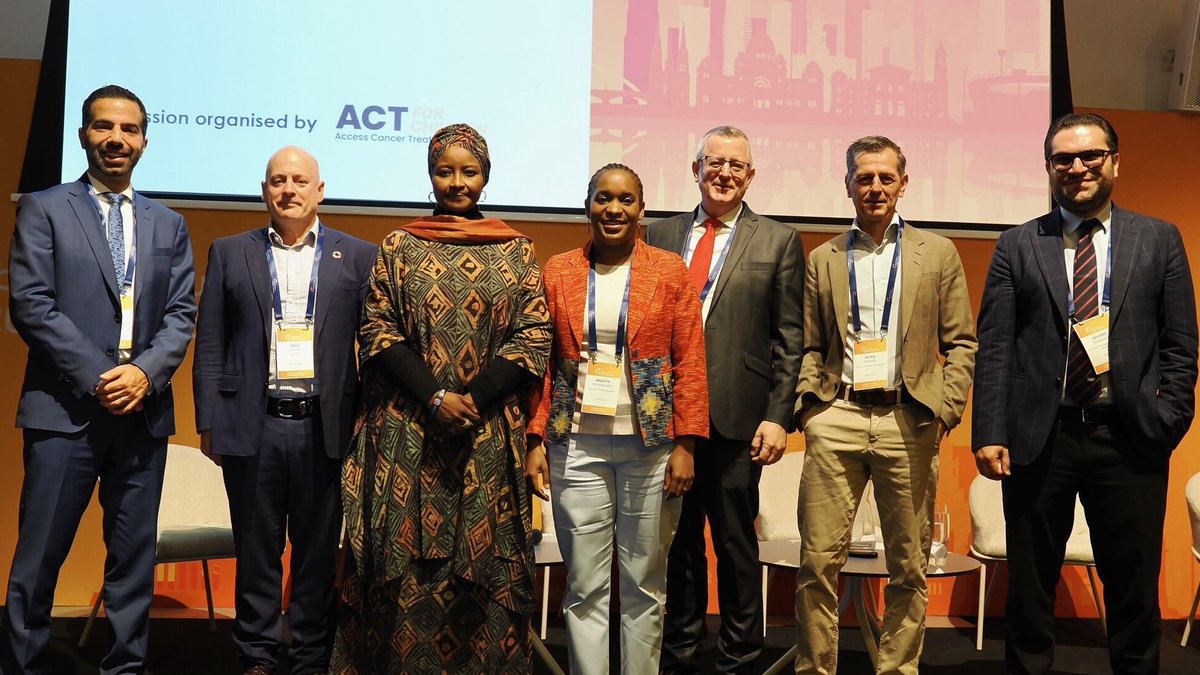 oncodaily's tweet photo. Pleased to Present in Childhood Cancer Sessions at WCLS 2025 - Sean Lybrand

@GevTamamyan @DrZSB @DrGauravNarula @caitlyntduffy 

https://t.co/9ILYQBZDir 

#Cancer #Medicine #Health #Oncology #OncoDaily #ChildhoodCancer #WCLS2025 #WCLS #MedX #MedNews #MedEd https://t.co/nogzwOmjBX