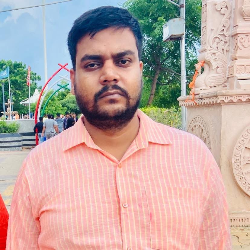 rajnishyadavSP's tweet image. सच्ची ताकत तब दिखती है
जब तुम्हारे पास बदला लेने का मौका हो,
और तुम माफ कर दो.!!❤️🙏