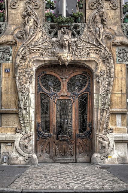 HeritageMatterz's tweet image. Art Nouveau doorway of the Lavirotte Building, completed in 1901, Paris.