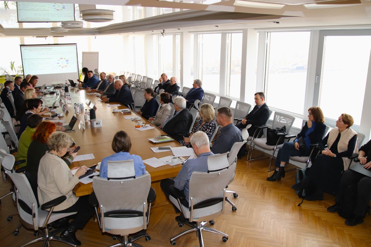 👥Šodien norisinājās <a href="/Zemkopibas_min/">Zemkopības ministrija</a> ministra <a href="/ArmandsKrauze/">Armands Krauze</a> organizēta sanāksme, kuras ietvaros aizvadīta tikšanās ar NVO pārstāvjiem.

👉Plašāk par aizvadīto tikšanos un izrunātajiem aktuālajiem tematiem lasiet LOSP "Facebook" profilā: facebook.com/LOSPbiedriba/p…