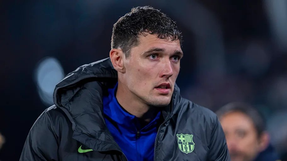 TouchlineX's tweet image. 🚨 𝗡𝗘𝗪: In Lewandowski’s biography, the author describes a tense moment in the UCL semifinal against Inter Milan with Andreas Christensen.

With Barça protecting a late lead and expecting a wave of crosses, Hansi Flick planned to bring on Andreas Christensen to add height…