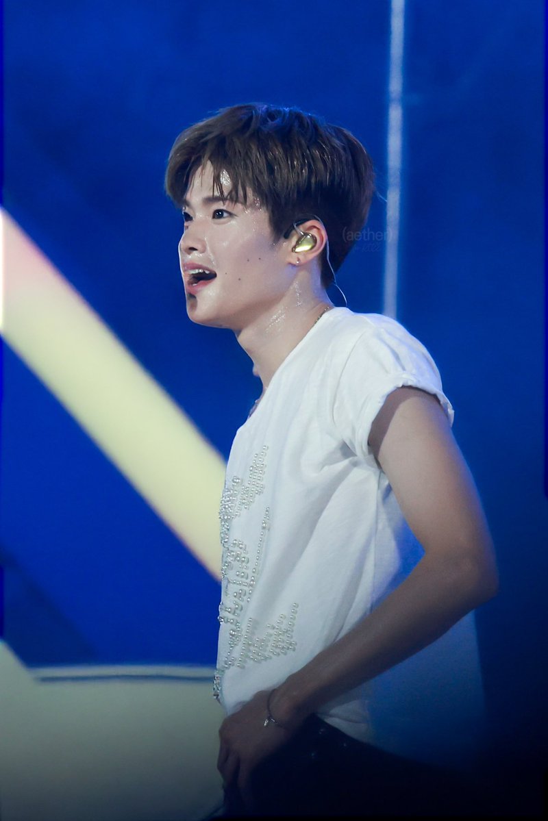 Aether010913's tweet image. 노래할 때가 제일 예쁘고
무대 위에서 가장 빛나는 
라이즈의 최강천재명창메보또리
소희의 생일을 축하합니다 💕

#소희생일_뿌팅해줘_얼른
#so_love_hee_day

#RIIZE #라이즈
#SOHEE #소희  
#HAPPYSOHEEDAY