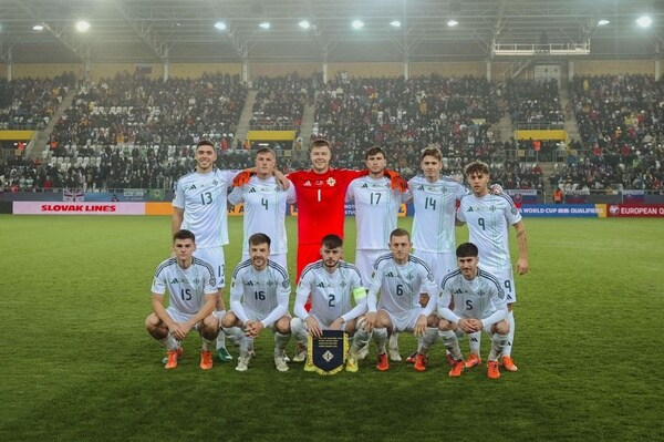 BlogSisal's tweet image. Sarà l&apos;#IrlandadelNord l&apos;avversaria degli #Azzurri ai playoff per i #Mondiali2026 🇮🇹

Ma come gioca la squadra di O&apos;Neill? 👔

Abbiamo cercato di riassumerlo qui 👉bit.ly/come-gioca-irl…