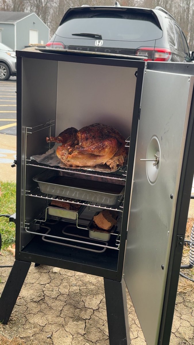 KeystoneFcs's tweet image. Breaking out the smoker for the turkey competition! 🍗